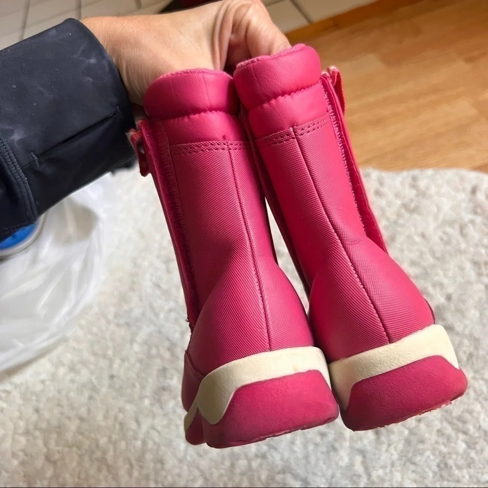 Lands' End Kids Pink Winter Boots Size 6M